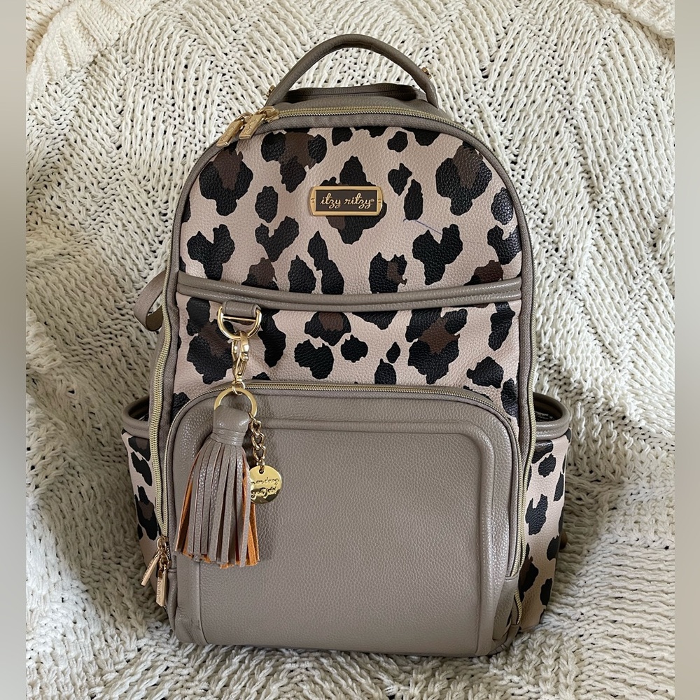 Itzy Ritzy Boss Plus diaper bag